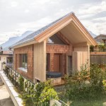 Photo of Holiday home, shower and bath, toilet, facing the mountains